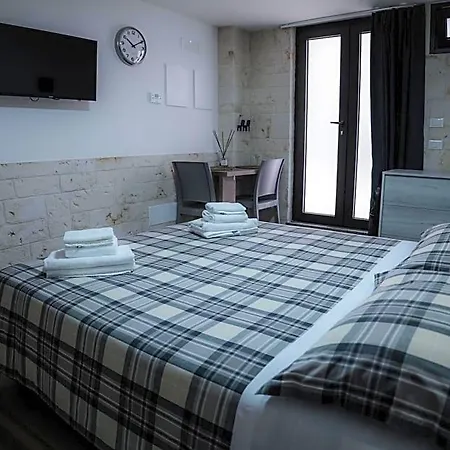 B&B Dimora Giordano 콘베르사노